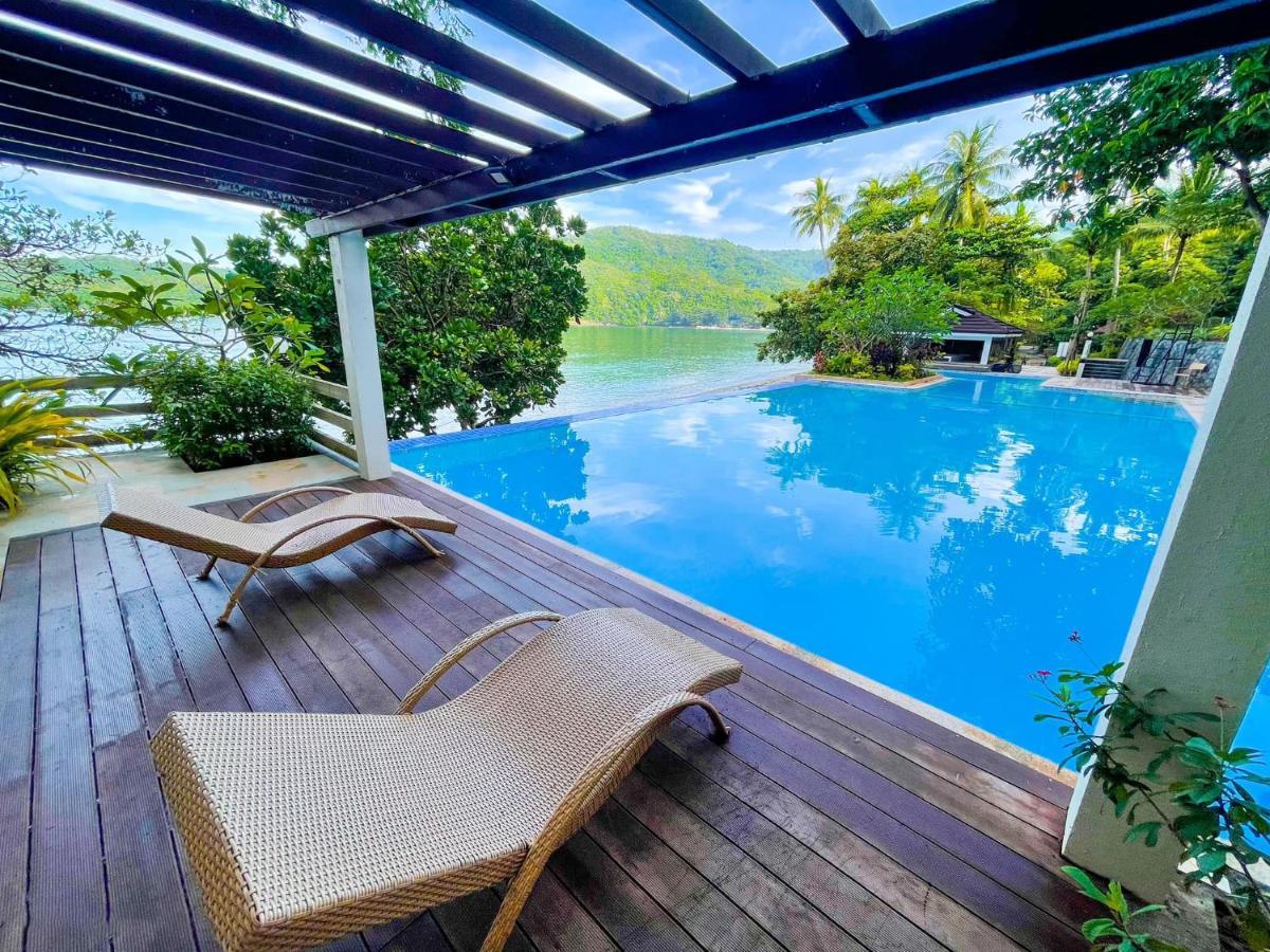 La Jolla Luxury Beach Resort Bagac Esterno foto
